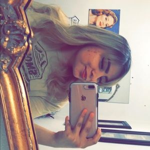 Meet your Posher, Myra